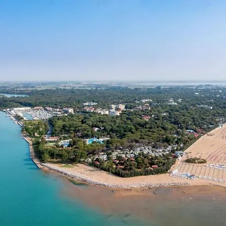 Renoviertes Reihenhaus Am Radweg In Lignano *