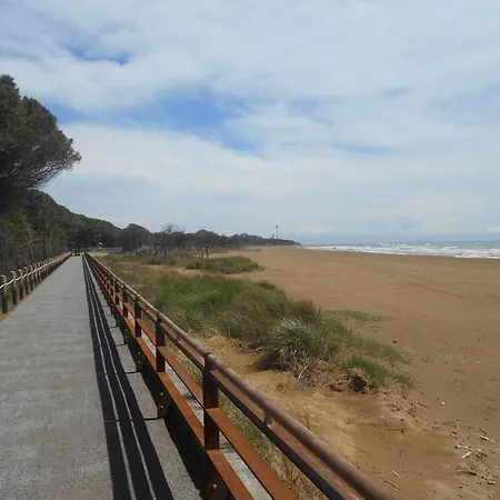 Renoviertes Reihenhaus Am Radweg In Lignano 度假居 Bevazzana